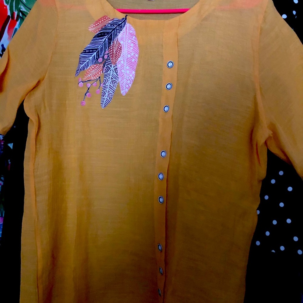 Really cute gauze type top